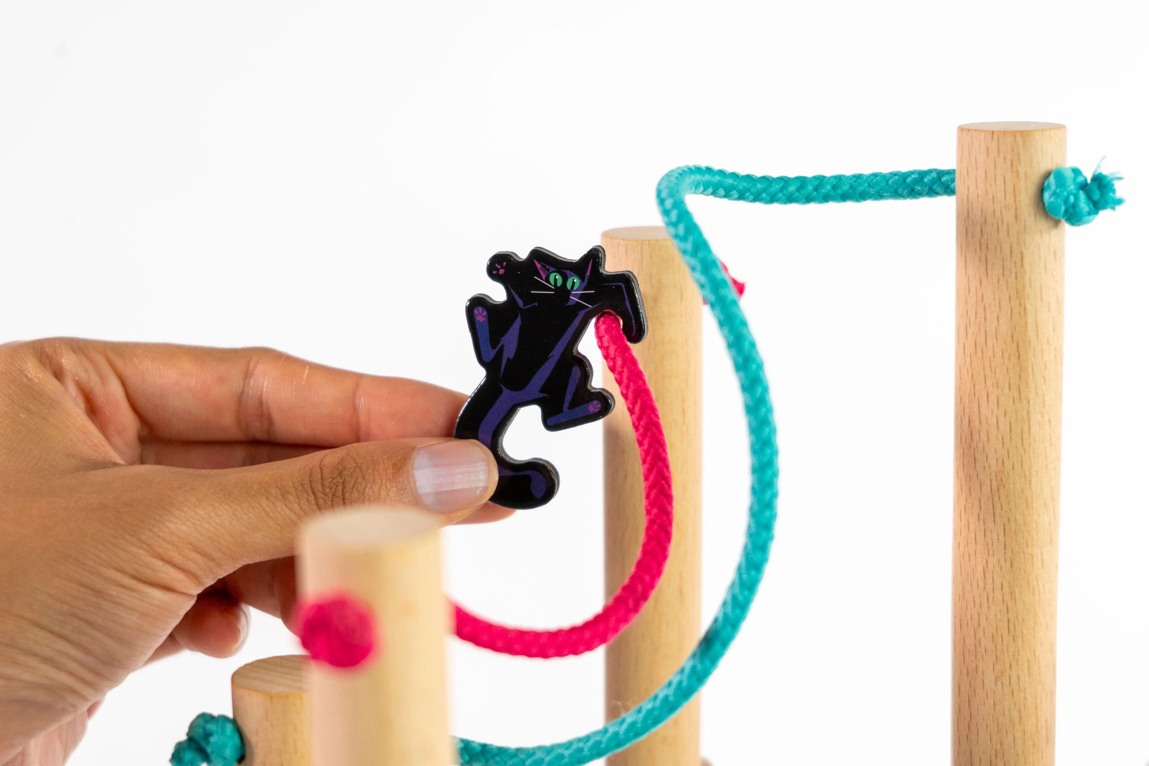Nekojima Game - Components Hanging cat